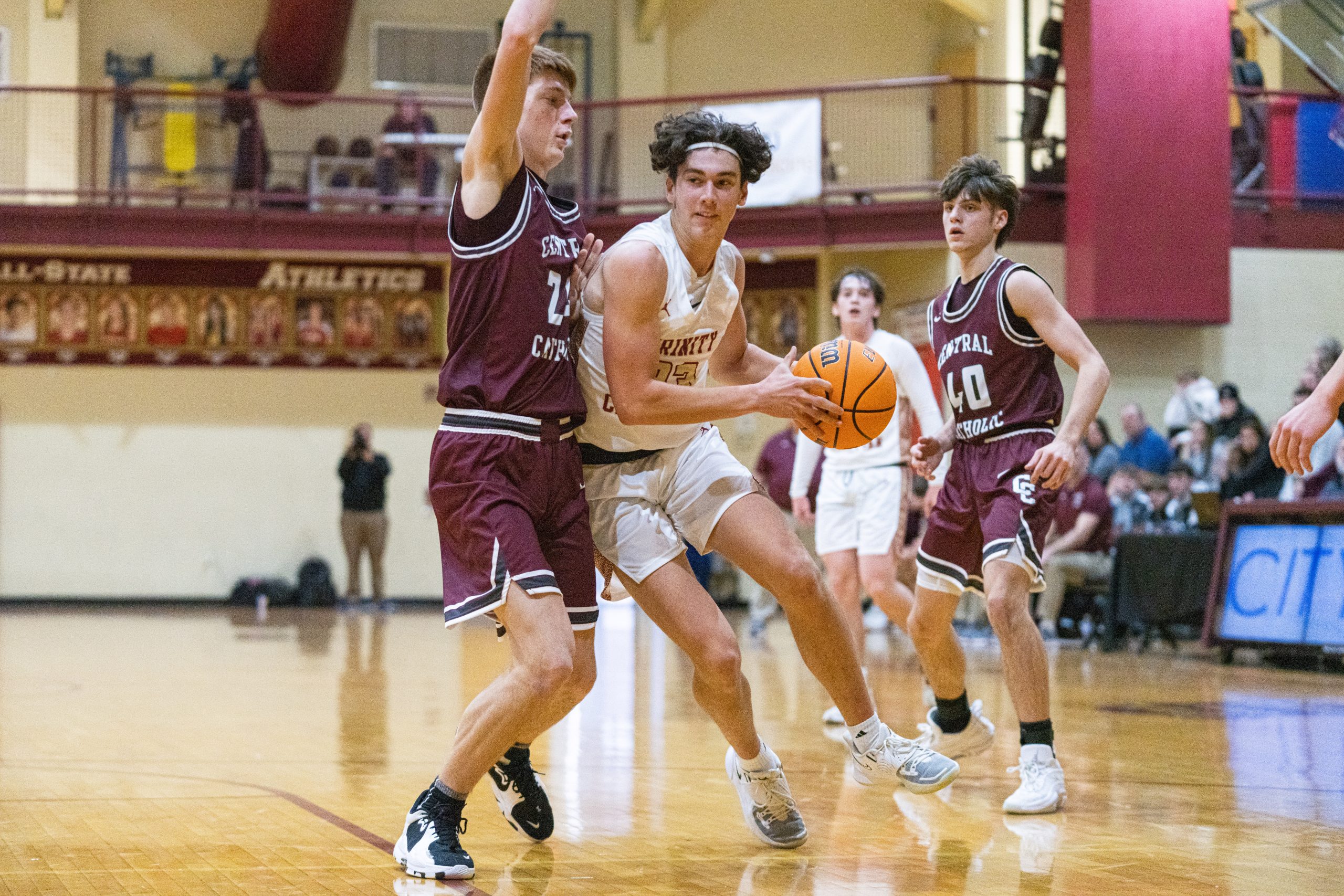 Flat 2nd quarter dooms Trinity boys against Wheeling Central